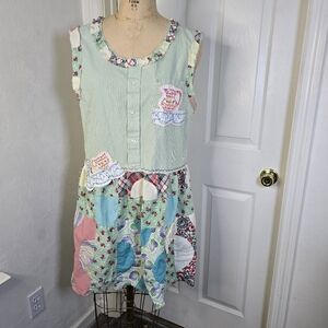 Upcycled Vintage Quilt Embroidery Lace Oversized Dress OS‎